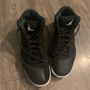 Men’s Jordan shoes size 12 used (good condition)